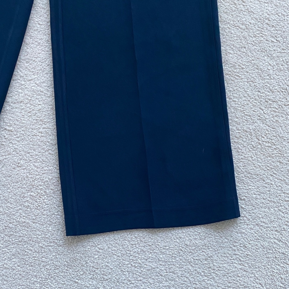 Lululemon Navy Wide-Leg Pants - Picture 4 of 10